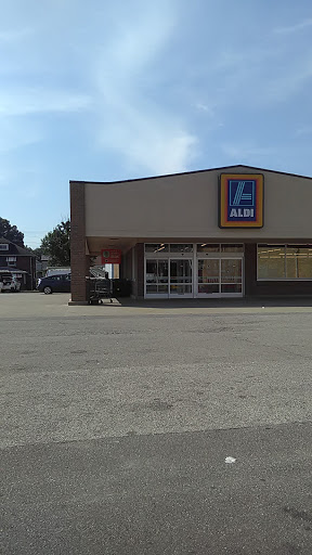 Supermarket «ALDI», reviews and photos, 446 Adams Ave, Huntington, WV 25701, USA