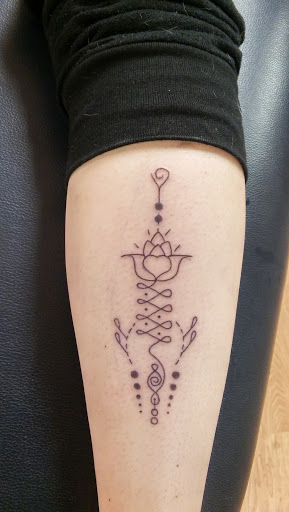 Find tattoo crown ideas for your next unique tattoo in La Crosse at La Crosse Tattoo