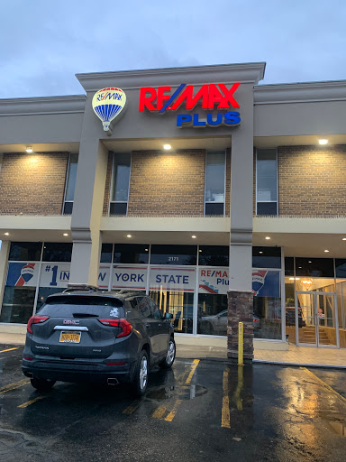 Real Estate Agency «RE/MAX Plus», reviews and photos, 2171 Monroe Ave, Rochester, NY 14618, USA