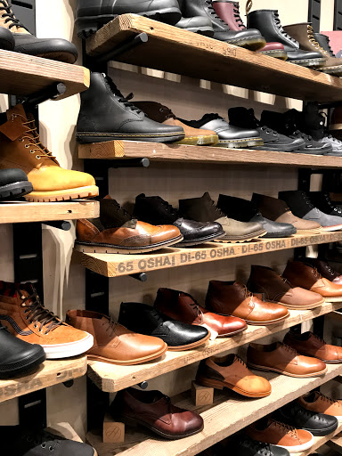 Shoe Store «DNA Footwear Williamsburg», reviews and photos, 133 N 7th St, Brooklyn, NY 11249, USA