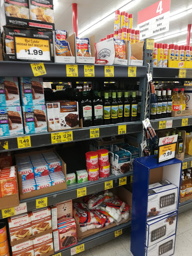 Grocery Store «Grocery Outlet Bargain Market», reviews and photos, 1936 MacDade Boulevard, Woodlyn, PA 19094, USA