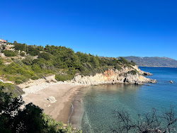Foto von Chrisopetro Beach teilweise hotelbereich