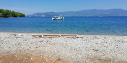 Foto di Lichada beach con baia spaziosa