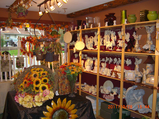 Florist «The Country Thyme Shoppe», reviews and photos, 321 Liberty St, Hanson, MA 02341, USA
