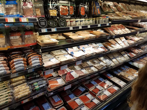 Natural Foods Store «PCC Natural Markets - Issaquah», reviews and photos, 1810 12th Ave NW, Issaquah, WA 98027, USA