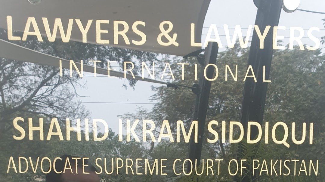 Lawyers & Lawyers International