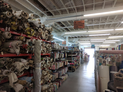 Fabric Store «Discount Fabrics», reviews and photos, 2170 Cesar Chavez St, San Francisco, CA 94107, USA
