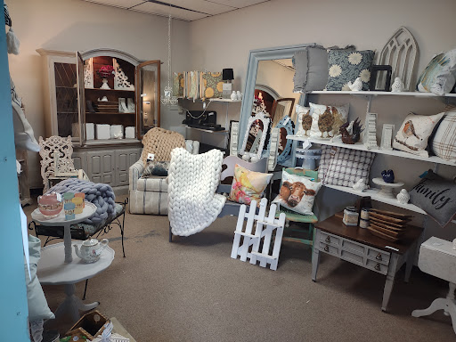 Consignment Shop «Refabulous Furnishings», reviews and photos, 2231 Vestal Pkwy W, Vestal, NY 13850, USA