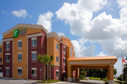 Holiday Inn Express & Suites Brooksville-I-75, an IHG Hotel