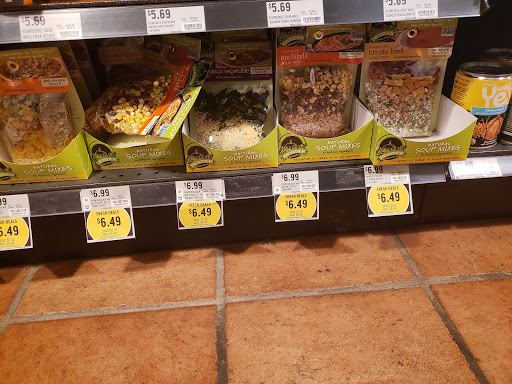 Grocery Store «The Fresh Market», reviews and photos, 835 S White Station Rd, Memphis, TN 38117, USA