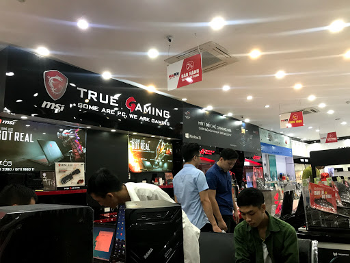 Technology shops in Hanoi