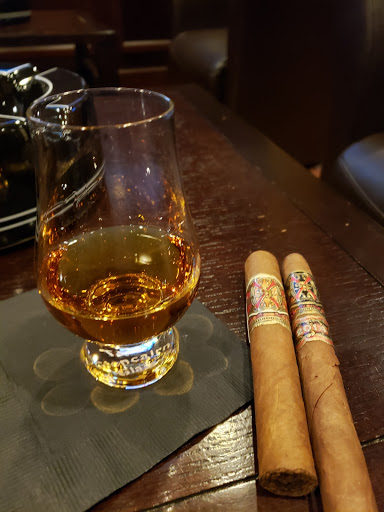 Tobacco Shop «Regency Cigar Emporium», reviews and photos, 752 Main St, East Greenwich, RI 02818, USA