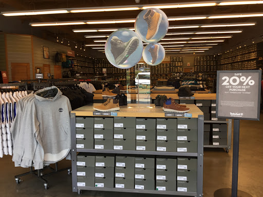 Shoe Store «Timberland Factory Store», reviews and photos, 681 Leavesley Rd, Gilroy, CA 95020, USA