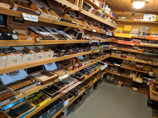 Cigar Shop «Bucks Smoke Shop», reviews and photos, 5051 Roberts Rd, Hilliard, OH 43026, USA