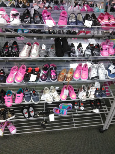 Clothing Store «Burlington Coat Factory», reviews and photos, 10 Prospect Hill Terrace, East Windsor, CT 06088, USA