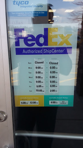 Shipping Service «Postal Connections - Red Lion», reviews and photos, 3151 Cape Horn Rd, Red Lion, PA 17356, USA