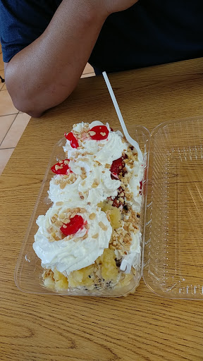 Ice Cream Shop «Rodeo Whip», reviews and photos, 1250 S Woodland Blvd, DeLand, FL 32720, USA