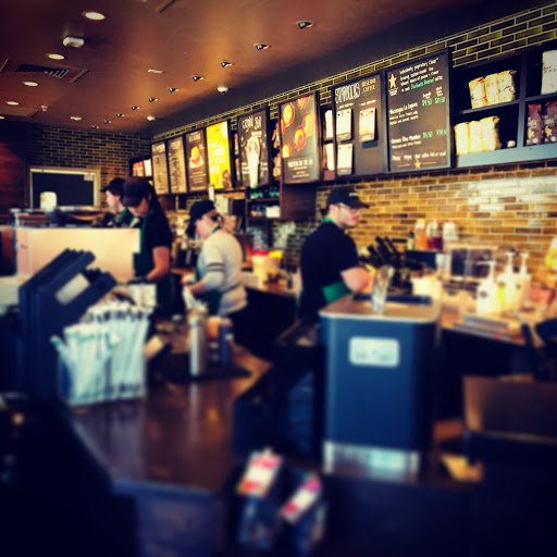 Shopping Mall «Gloucester Premium Outlets», reviews and photos, 100 Premium Outlets Dr, Blackwood, NJ 08012, USA