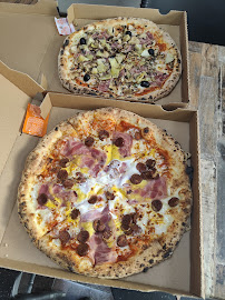 Plats et boissons du Pizzeria One Pizza -Pizza fraîche au feu de bois - halal à Saint-Denis - n°3