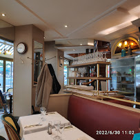 Atmosphère du Restaurant Au Rond-Point à Paris - n°17