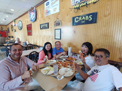 Seafood Restaurant «Hilltop Crab House», reviews and photos, 8980 Gap Newport Pike, Toughkenamon, PA 19374, USA