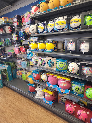 Sporting Goods Store «Big 5 Sporting Goods - Hayward», reviews and photos, 22400 Foothill Blvd, Hayward, CA 94541, USA