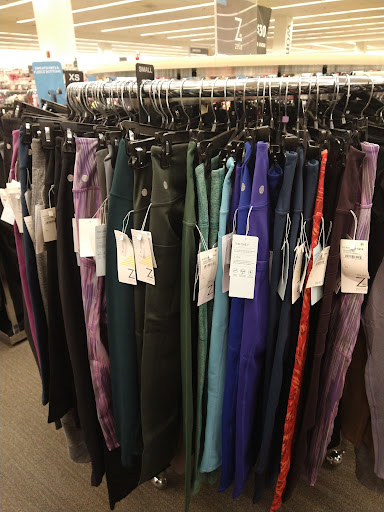 Department Store «Nordstrom Rack Woodfield», reviews and photos, 1520 E Golf Rd, Schaumburg, IL 60173, USA