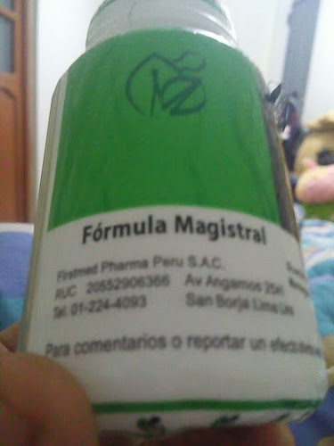BOTICA INTEGRATIVA FIRSTMED PHARMA - Farmacia