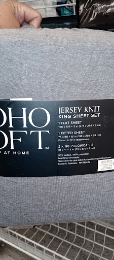 Clothing Store «Ross Dress for Less», reviews and photos, 7511 Lemont Rd, Darien, IL 60561, USA