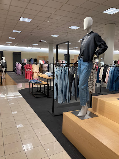 Department Store «Nordstrom Easton Town Center», reviews and photos, 4000 Worth Ave, Columbus, OH 43219, USA