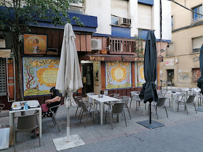 Mesón Viña Grande - Calle De, C. Obispo Ciriaco Benavente, 7, 10001 Cáceres, Spain