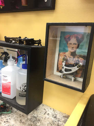 Tattoo Shop «Diamond Mind Tattoo», reviews and photos, 53 Main St, Buzzards Bay, MA 02532, USA