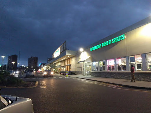 Fresh Pond Mall, 545 Concord Ave #21, Cambridge, MA 02138, USA, 
