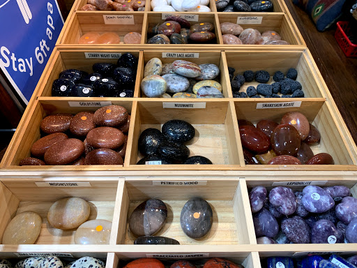 Jewelry Store «Silver Eagle Gallery», reviews and photos, 850 5th Ave S Suite B, Naples, FL 34102, USA