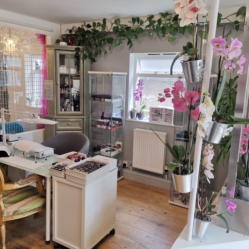 Nail Art & Beauty Salon, Oxford Nail Academy Sylvie Golec