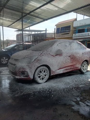 Opiniones de Lavadora de carros la colorada en Guayaquil - Servicio de lavado de coches