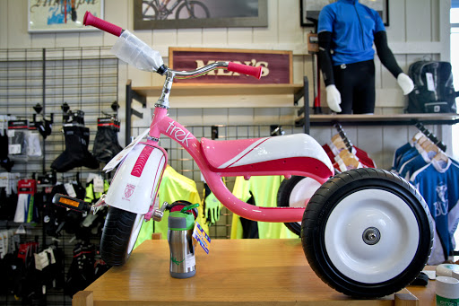 Bicycle Store «Bicycle Garage Indy & BGI Fitness - Greenwood», reviews and photos, 997 E County Line Rd, Greenwood, IN 46143, USA