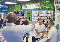 1 Phone Repair & Electronics - Photo 8 - Car repair in Miami Beach, FL, Hialeah