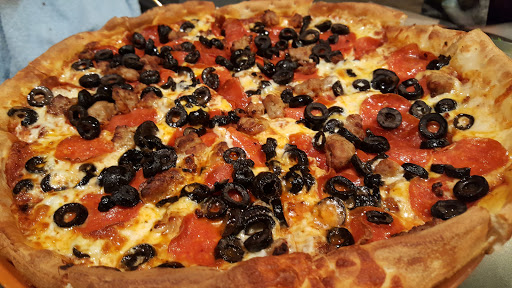 Pizza Restaurant «Round Table Pizza», reviews and photos, 245 Mt Hermon Rd, Scotts Valley, CA 95066, USA