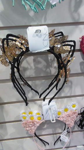 Shopping Mall «Wolfchase Galleria», reviews and photos, 2760 N Germantown Pkwy, Memphis, TN 38133, USA