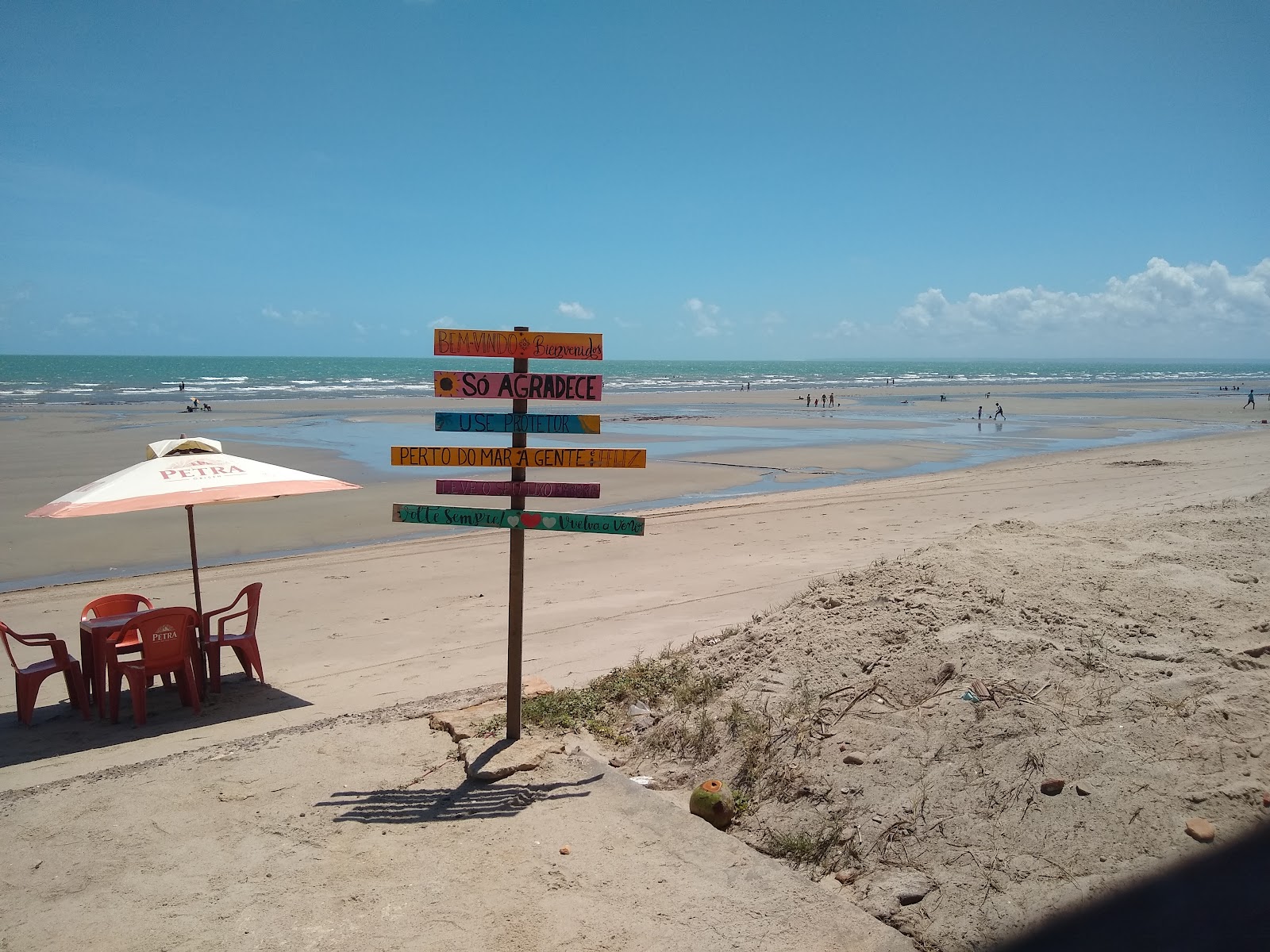 Photo de Plage d'Emanuelas avec rivage droit, long