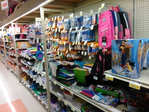 Grocery Store «The Fresh Grocer of Adams Plaza», reviews and photos, 800 W 4th St, Wilmington, DE 19801, USA