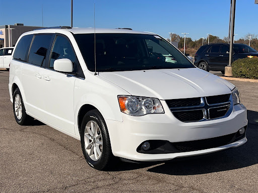 Auto Repair Shop «Dave Sinclair Chrysler Dodge Jeep Ram», reviews and photos, 2326 W Osage St, Pacific, MO 63069, USA
