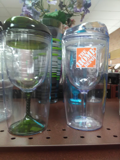 Thrift Store «Goodwill Retail Store», reviews and photos, 86 S Tunnel Rd, Asheville, NC 28805, USA