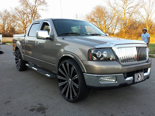 Electronics Repair Shop «Auto Electronic Specialists», reviews and photos, 2428 Nolensville Pike, Nashville, TN 37211, USA