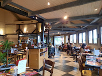 Atmosphère du Restaurant de grillades à la française Courtepaille à Auch - n°1
