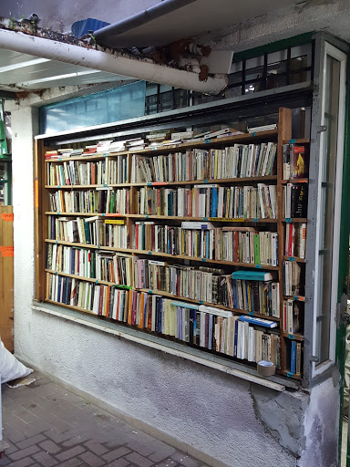 Second hand bookshops in Tel Aviv