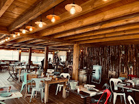 Atmosphère du Restaurant La cabane du bout à Arès - n°4