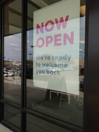 Shoe Store «Famous Footwear», reviews and photos, 2400 Preston Rd, Plano, TX 75093, USA