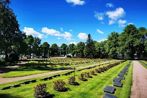 Hietaniemi cemetery image